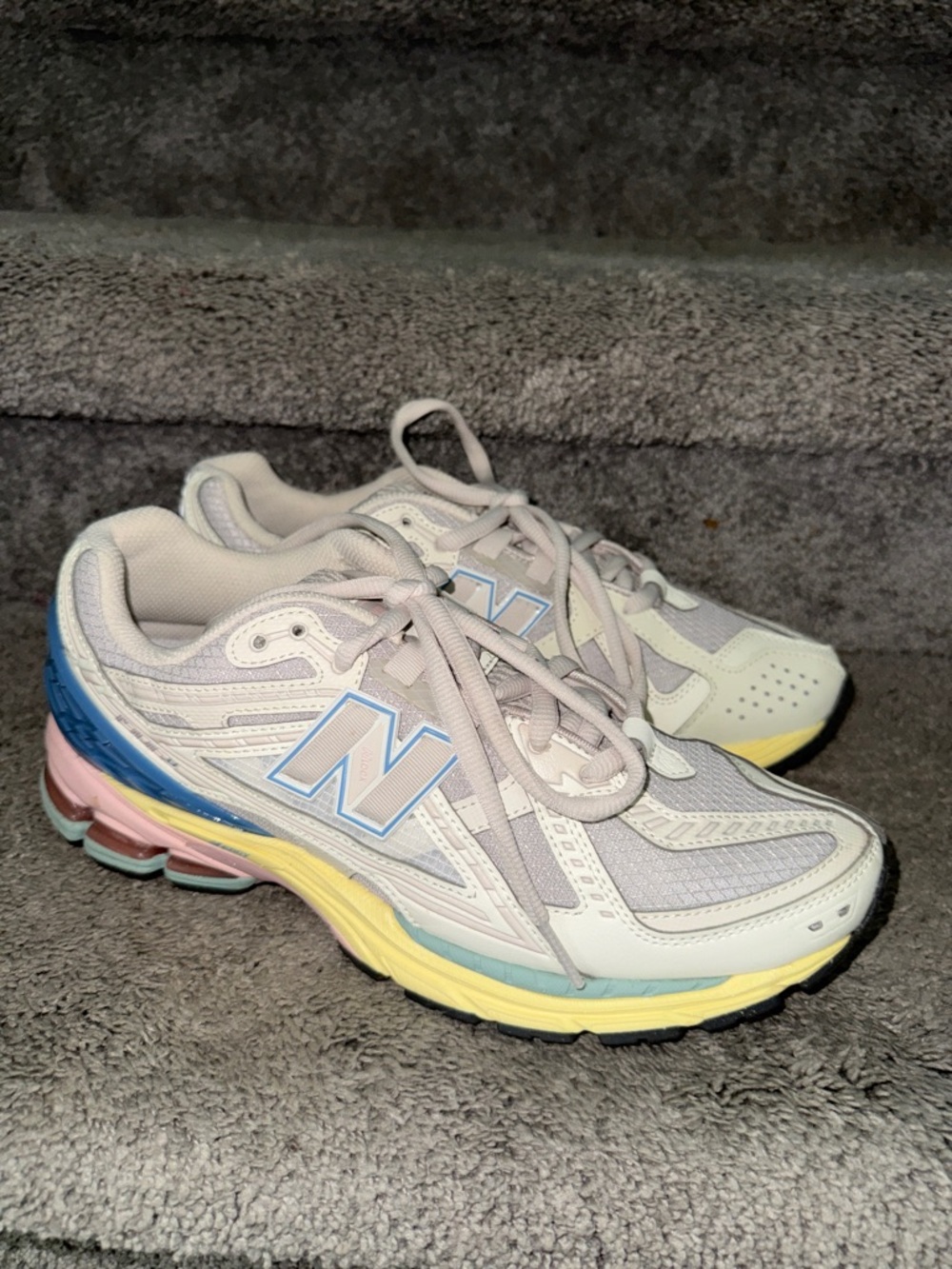 New Balance 1906U